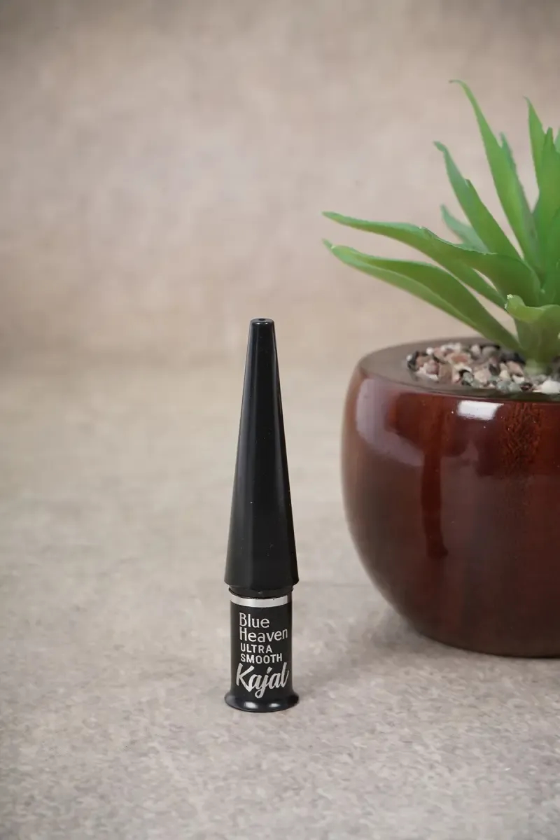 Blue Heaven Ultra Smooth Kajal- 2.15 g