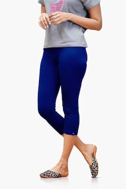 Cotton Lycra Blend Skinny Fit Capri Leggings for Women 010306XLROYBLU